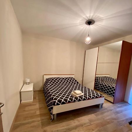 Apartment With Balcony And Free Parking Zadar Dış mekan fotoğraf