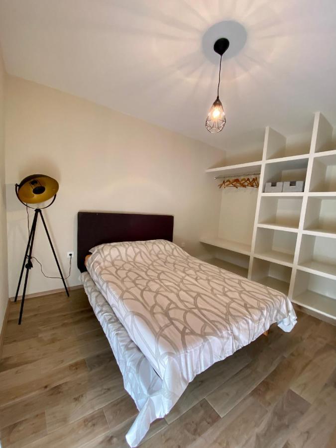 Apartment With Balcony And Free Parking Zadar Dış mekan fotoğraf